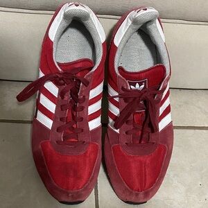 Vintage Adidas Men's Red and White Sneakers